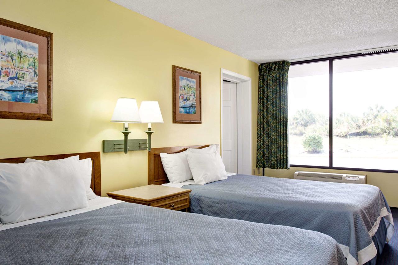 Days Inn & Suites By Wyndham Davenport - thumb 17