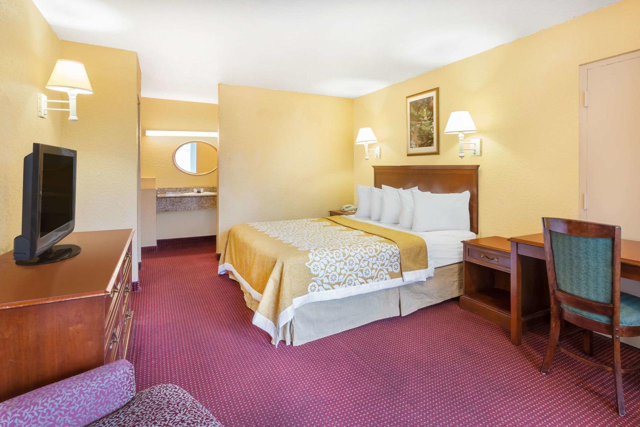 Days Inn By Wyndham Orlando/International Drive - thumb 32