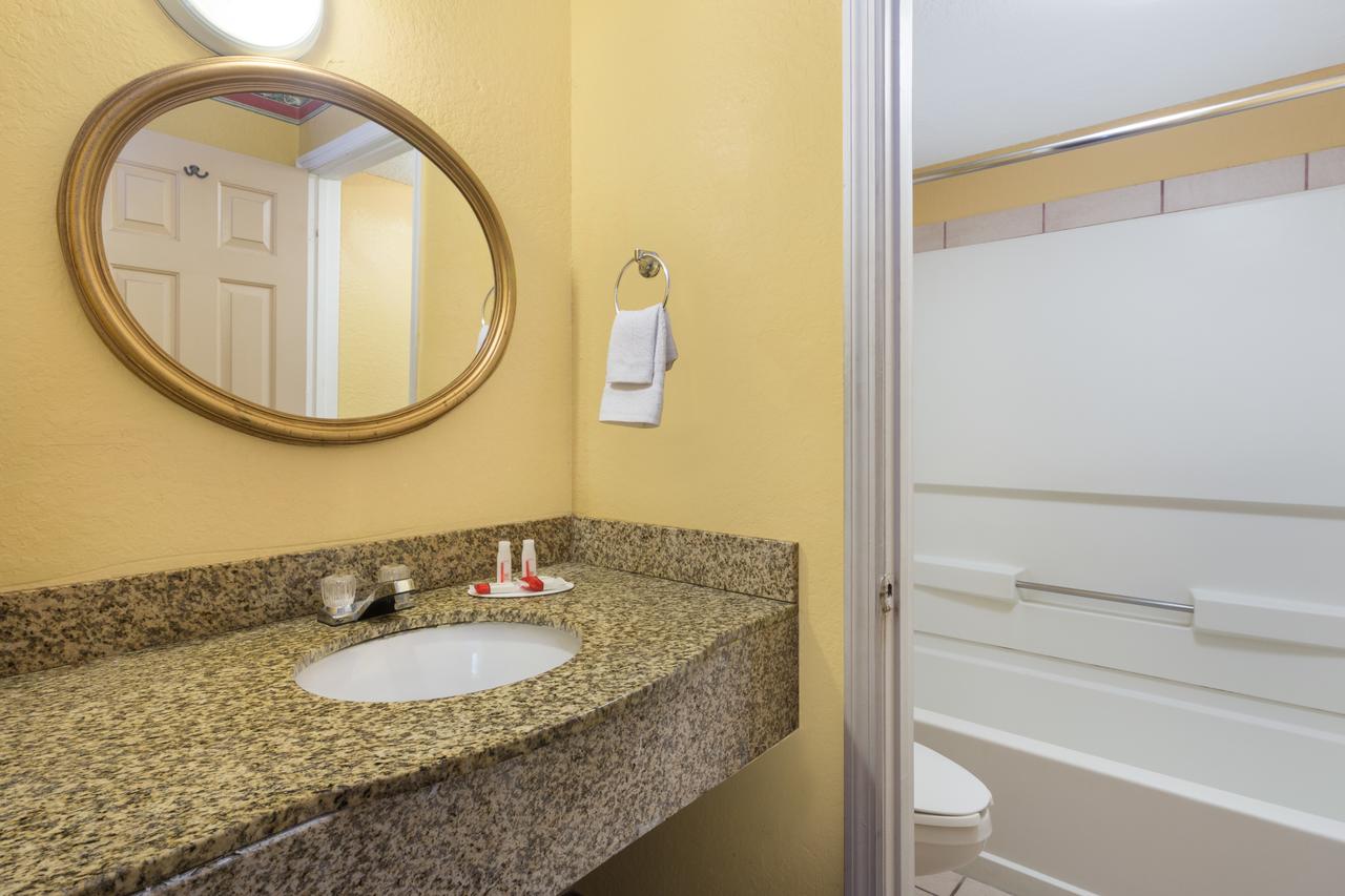Days Inn By Wyndham Orlando/International Drive - thumb 13