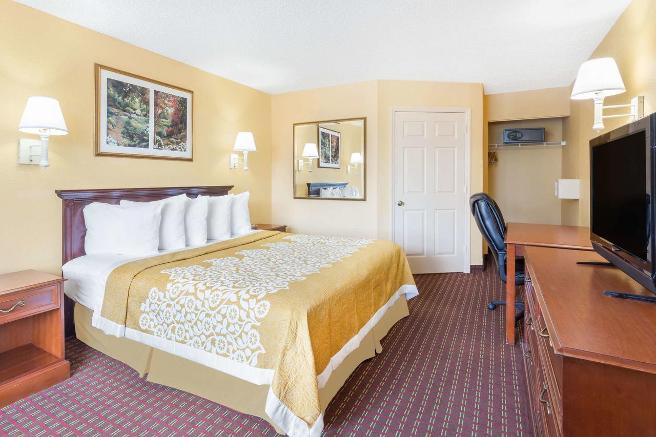 Days Inn By Wyndham Orlando/International Drive - thumb 23