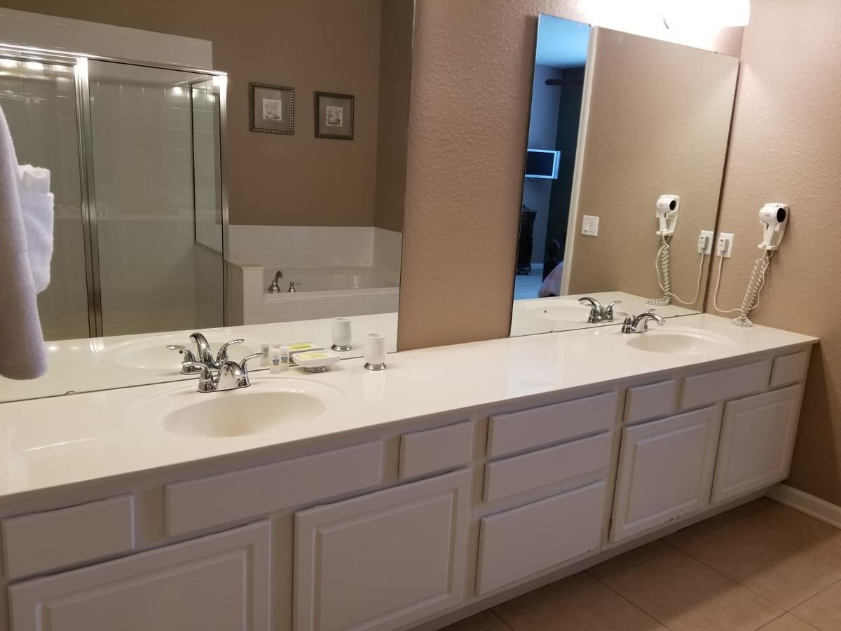 Universal Studios Area Apartment - thumb 13