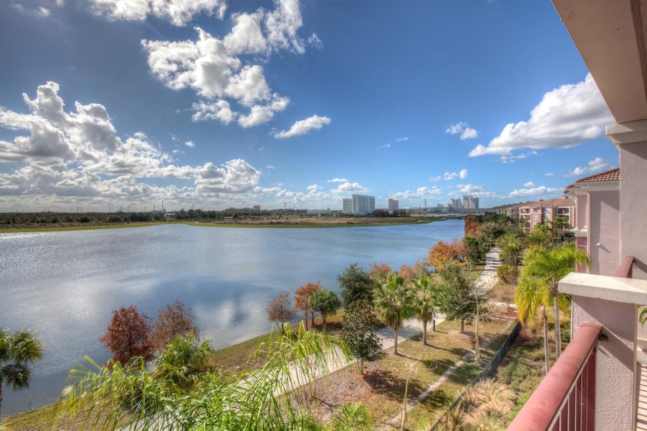 Lakeview Executive Penthouse - thumb 0