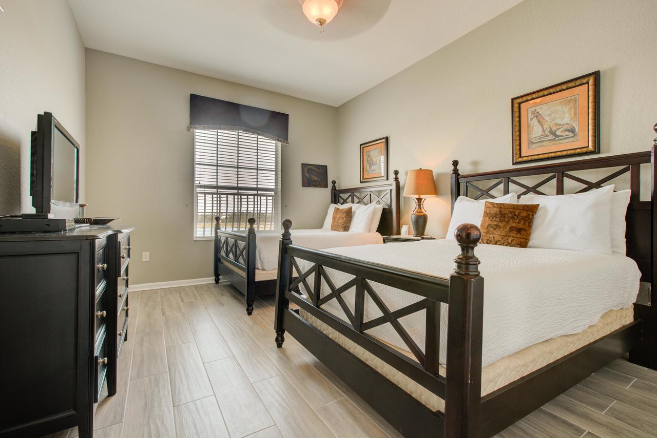 Lakeview Executive Penthouse - thumb 10