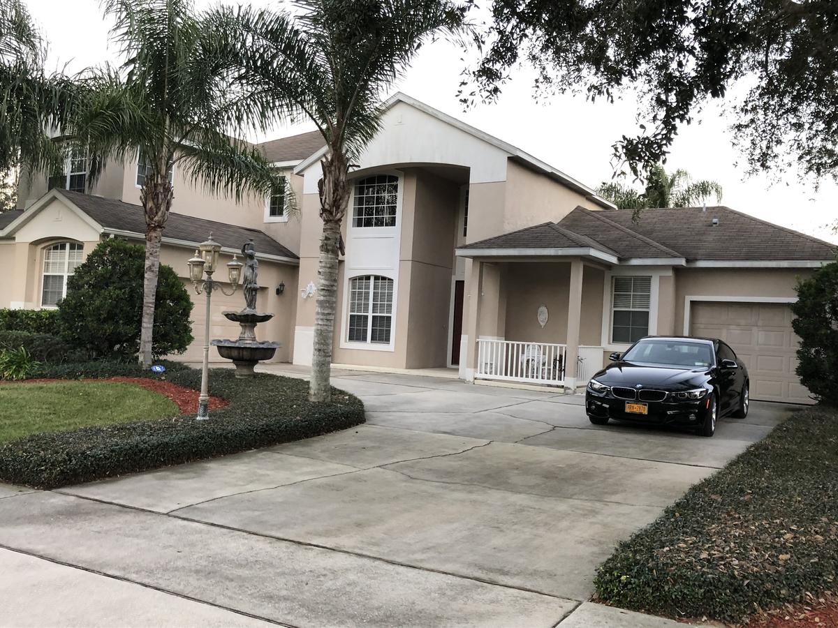 Orlando Centrally Located Luxury Home With Pool! - thumb 10