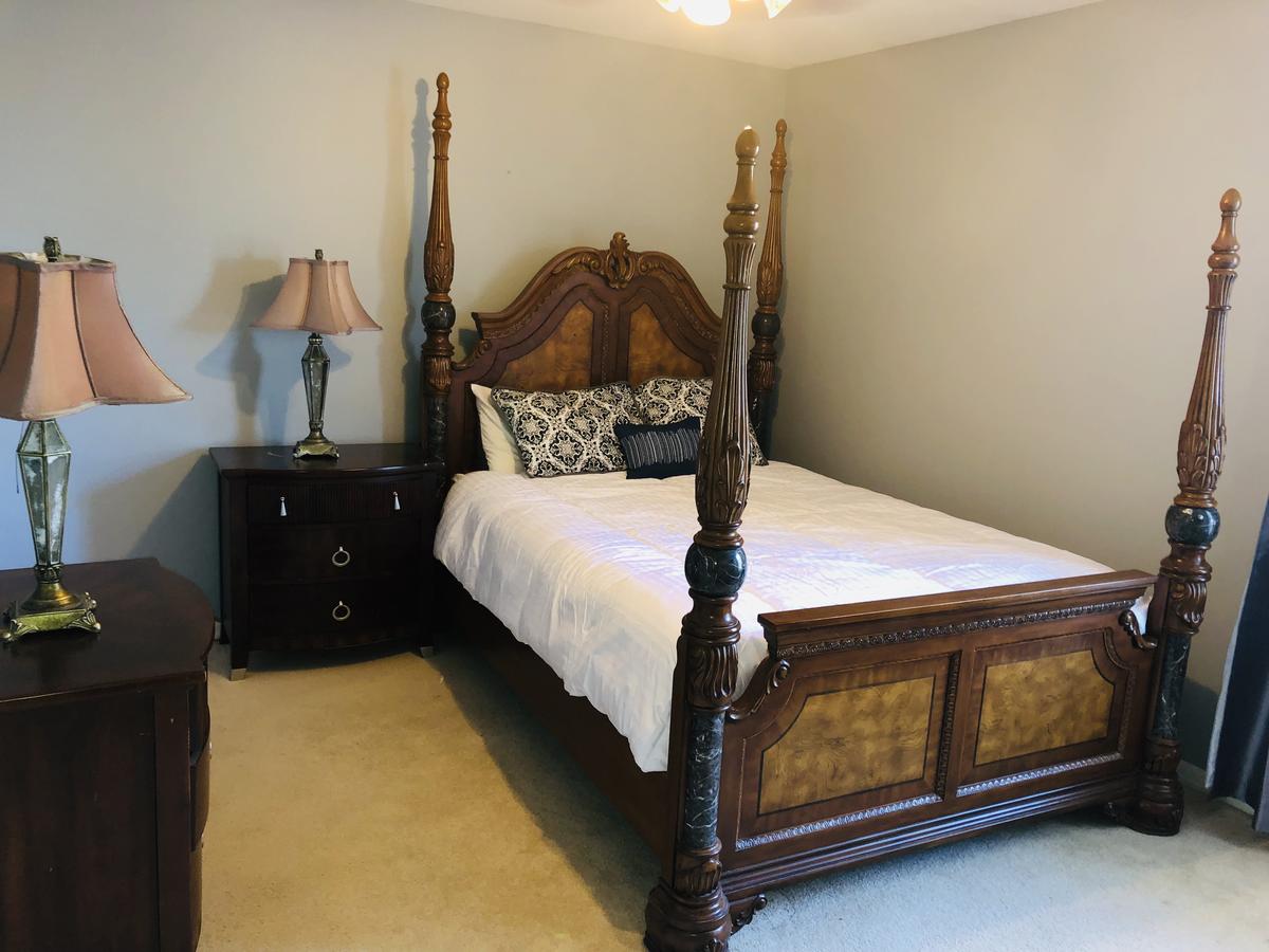 Orlando Centrally Located Luxury Home With Pool! - thumb 14