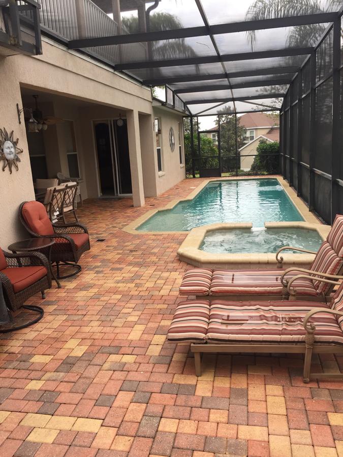 Orlando Centrally Located Luxury Home With Pool! - thumb 12