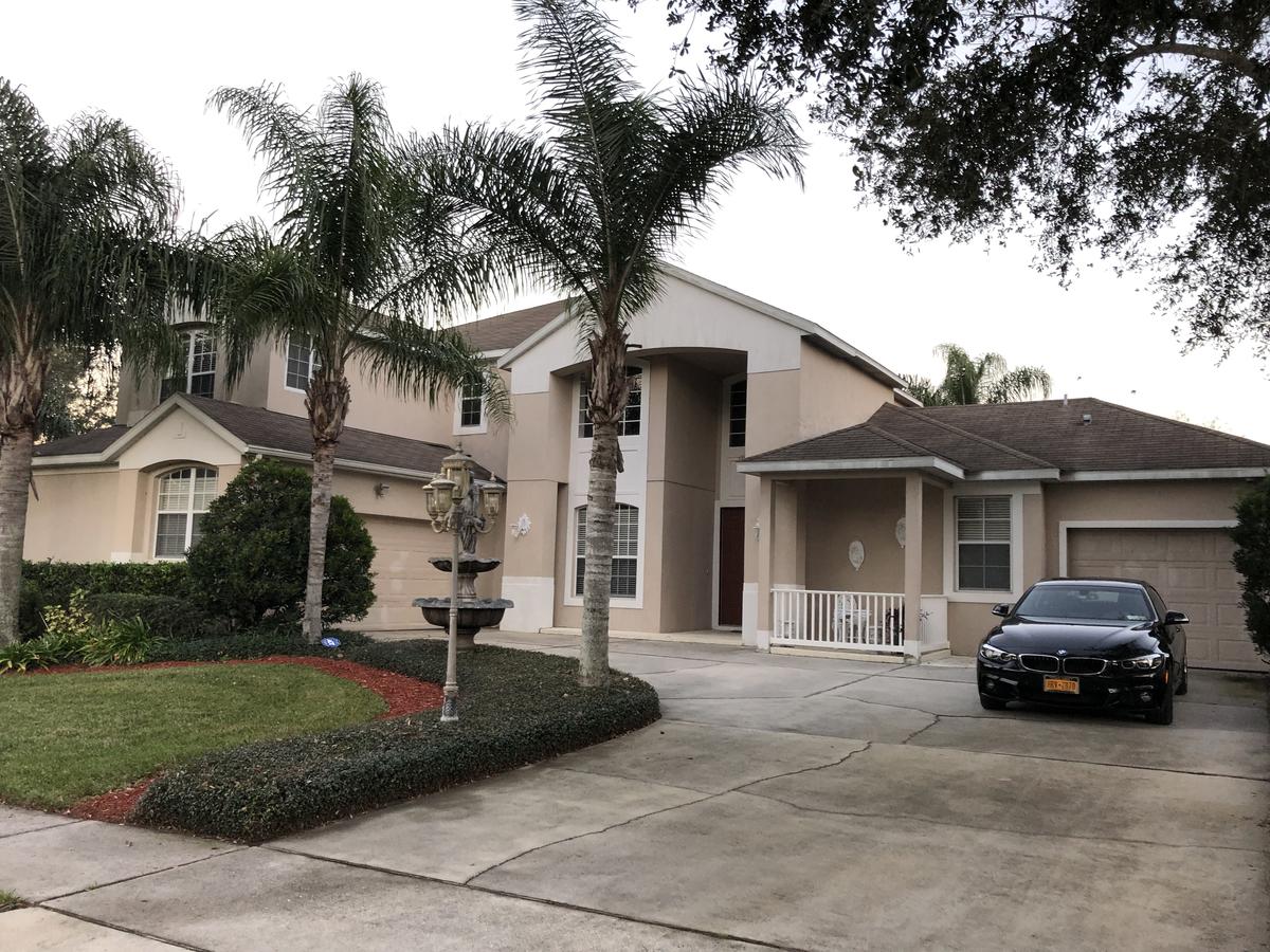 Orlando Centrally Located Luxury Home With Pool! - thumb 11