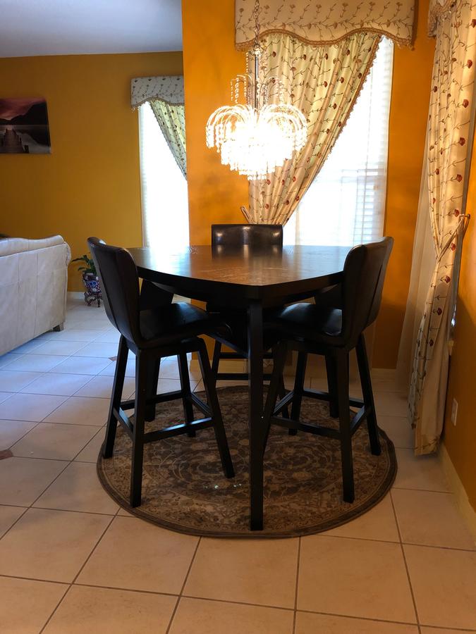 Orlando Centrally Located Luxury Home With Pool! - thumb 5