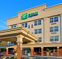 Holiday Inn Express  Suites Woodbridge - Orlando Tourists
