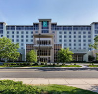 Embassy Suites Newark Airport - Orlando Tourists