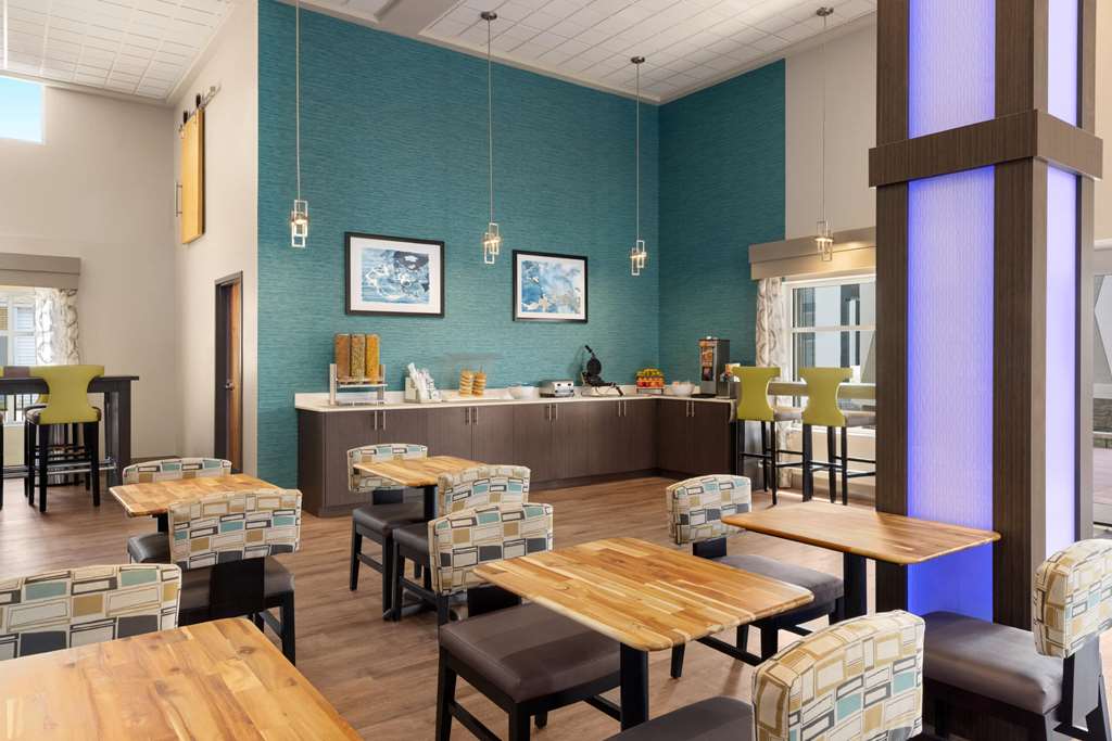 Days Inn & Suites By Wyndham - thumb 17