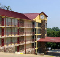 Ozark Mountain Inn - Orlando Tourists