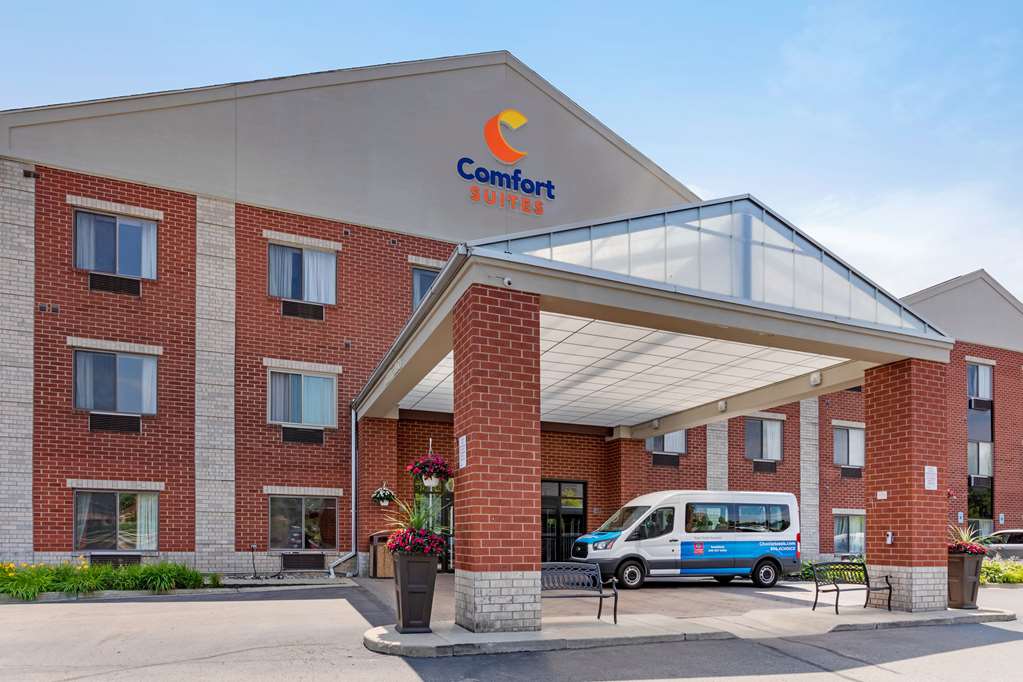 Comfort Suites - thumb 1