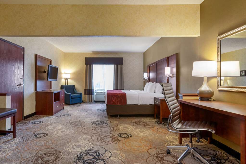 Comfort Suites - thumb 6