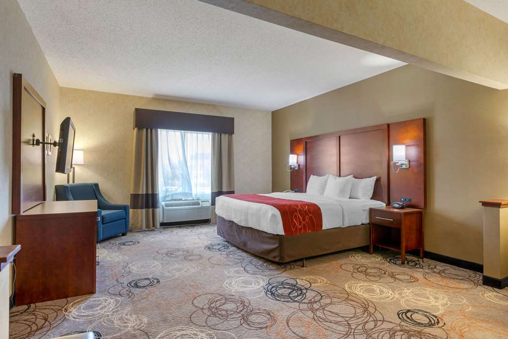 Comfort Suites - thumb 7