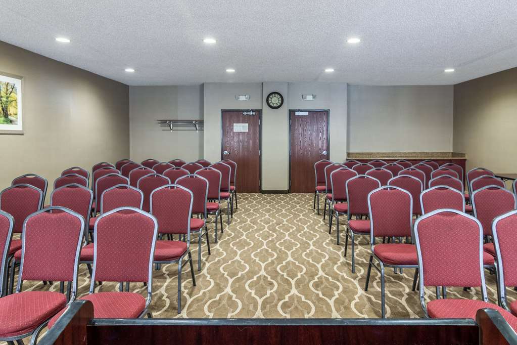 Comfort Suites - thumb 12