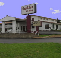 Ozark Inn and Suites - Orlando Tourists