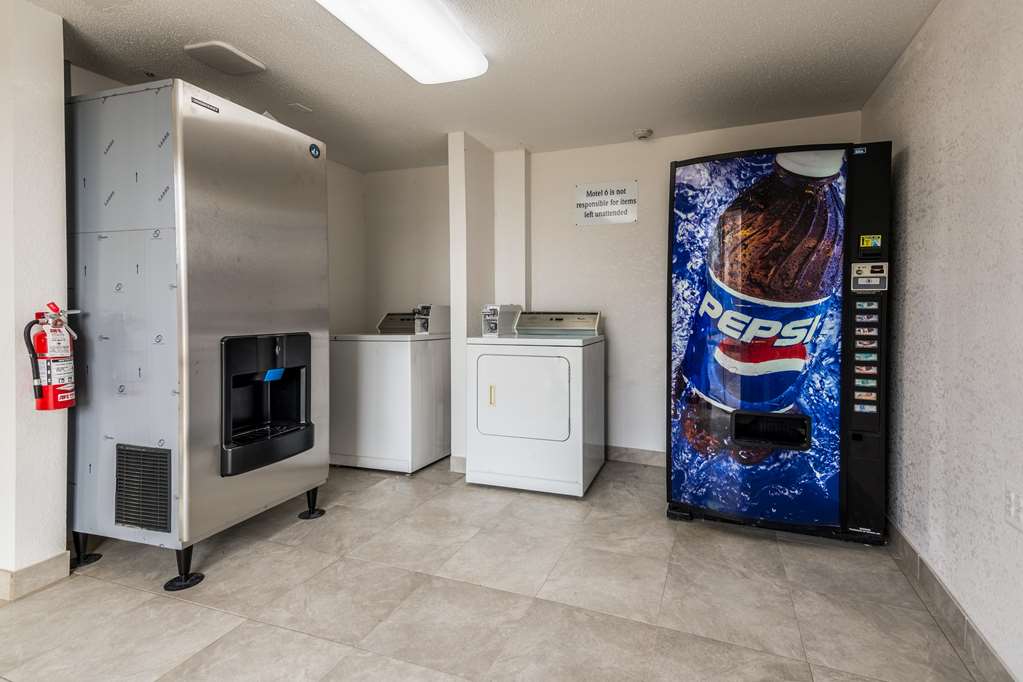 Motel 6 Schenectady - thumb 17