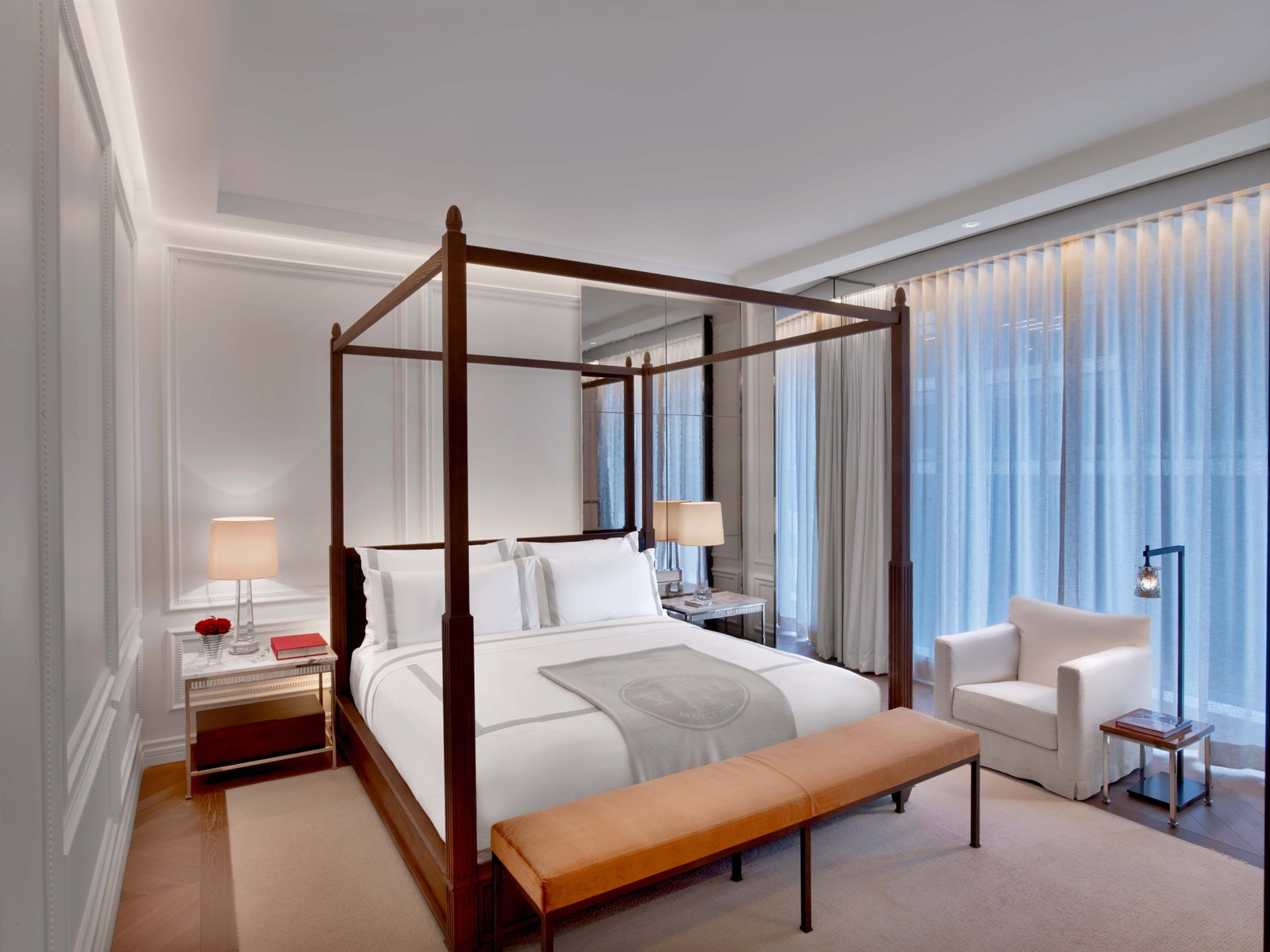 Baccarat Hotel & Residences - thumb 8