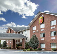 Super 8 Huntington - Orlando Tourists