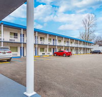Motel 6 Huntington - Orlando Tourists