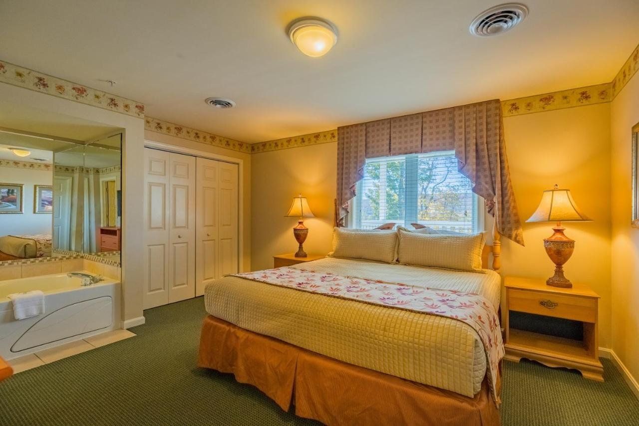 Vacation Village In The Berkshires - thumb 12