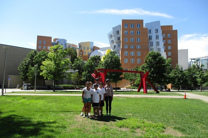 Tour de Cambridge Guided Bicycle Tour