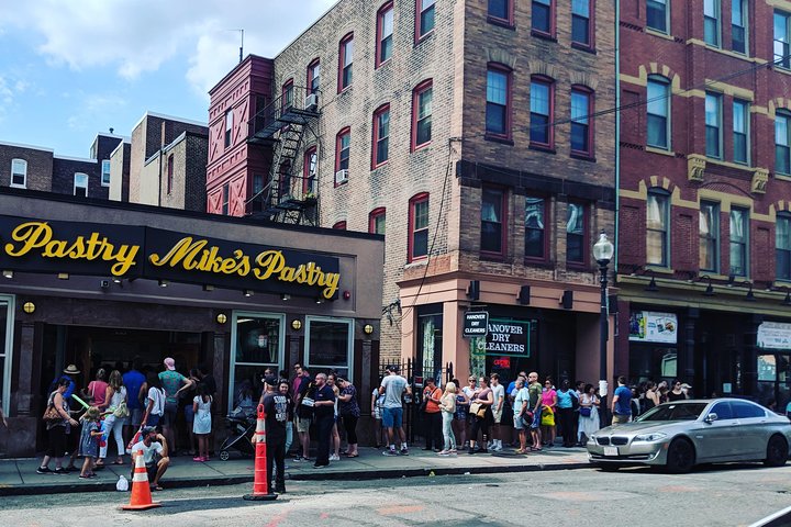 Cocktails & Cannoli: Boston's North End Dessert Tour - thumb 4