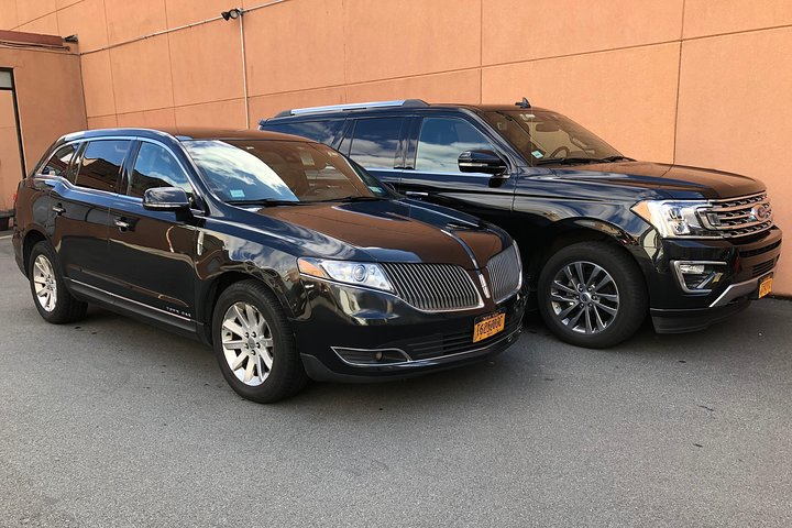 Private Departure Transfer To Denver Airport (DEN) - thumb 4