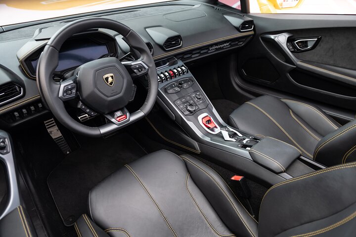 Lamborghini HuracÃ¡n Spyder - Supercar Driving Experience In Orlando, FL - thumb 3