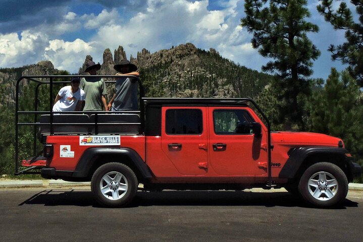 Private - Group Jeep Bison Safari - 