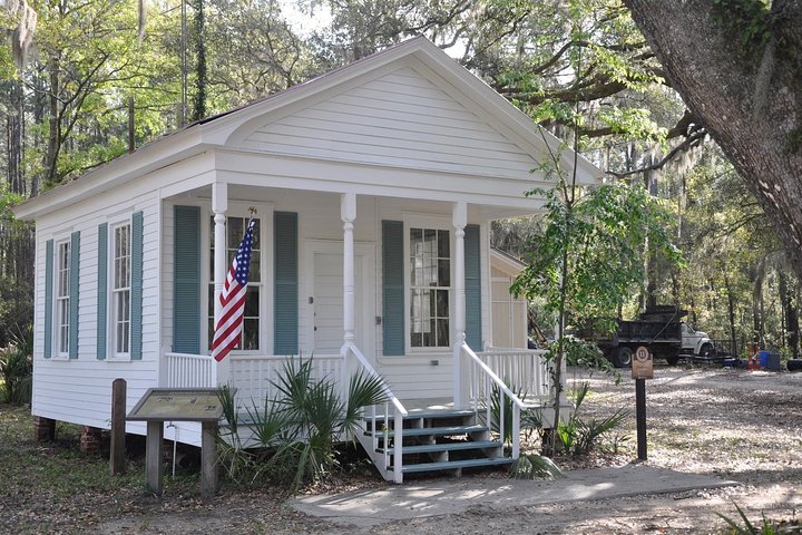 Daufuskie Island Guided History Tour from Hilton Head