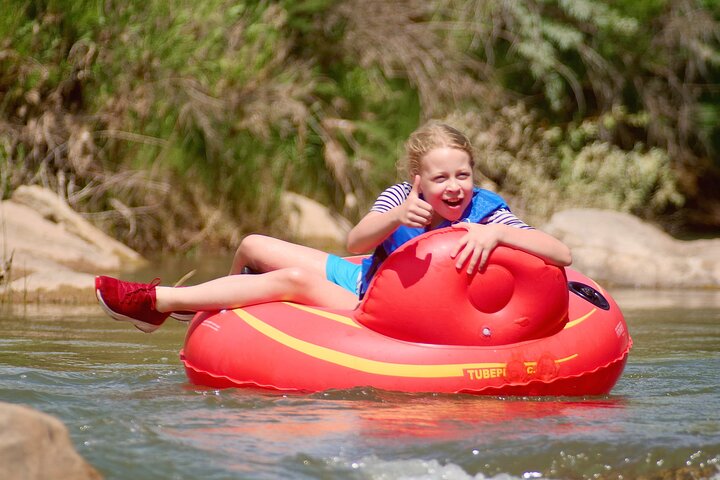 River Tubing down the Virgin River