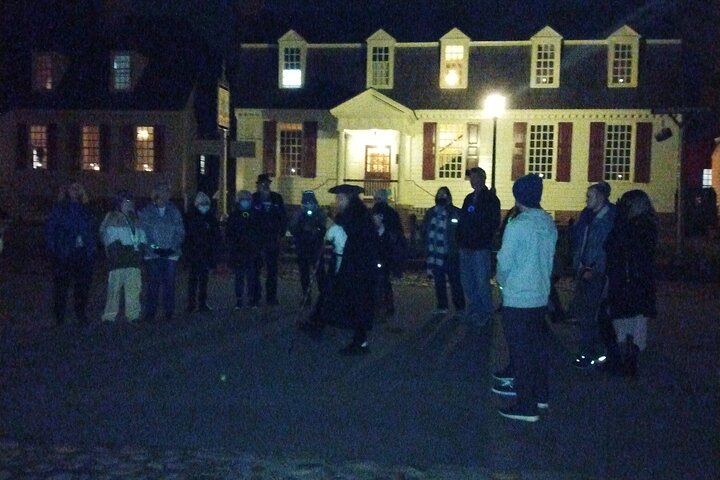 Williamsburg Ghosts, Witches And Pirates Tour - thumb 3