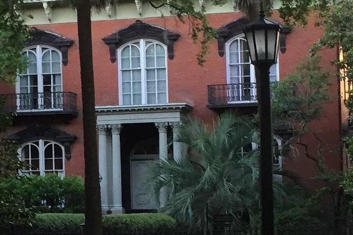 Savannah Midnight In The Garden Of Good & Evil Narrated Walking Tour - thumb 2