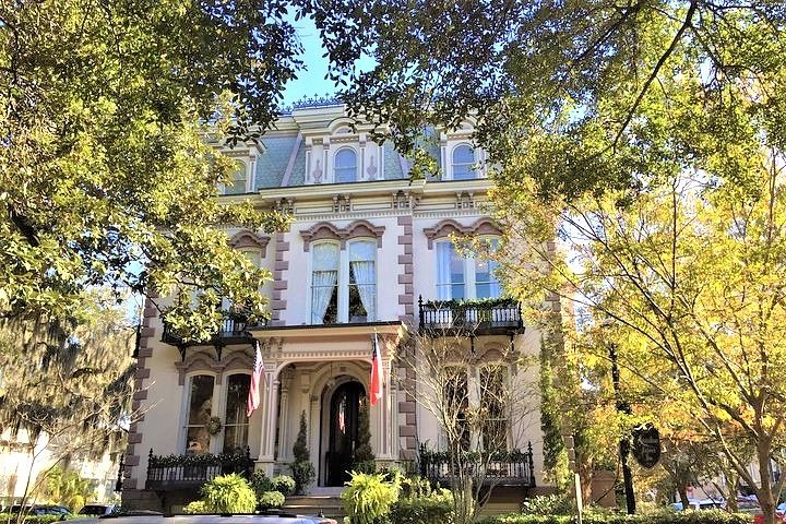 Savannah Midnight In The Garden Of Good & Evil Narrated Walking Tour - thumb 5