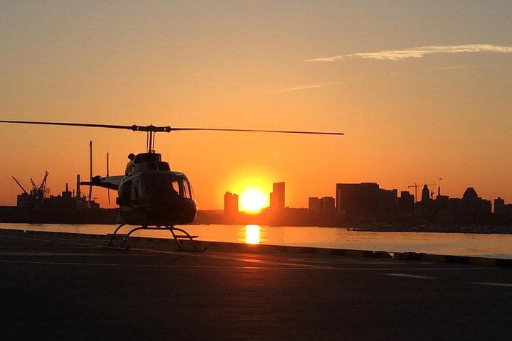 Platinum Package - Helicopter Tour With Dinner At Ruth's Chris Or Capital Grille - thumb 1