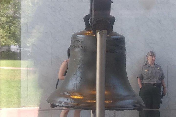 Hop On Hop Off Double Decker Bus Tour Of Philadelphia - thumb 4