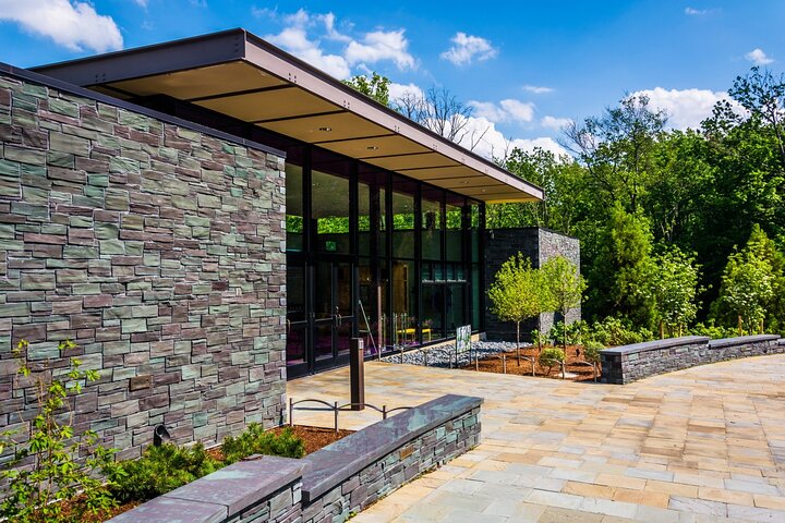 Historical Baltimore Self-Driving Sightseeing Audio Tour - thumb 1