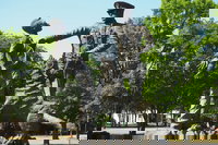 Lanett Al Orlando Tourists